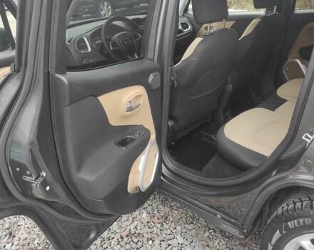 Серый Джип Ренегат, объемом двигателя 2.36 л и пробегом 67 тыс. км за 12600 $, фото 19 на Automoto.ua