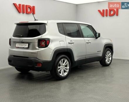 Джип Ренегат 2016 в Киеве на Automoto.ua Серый Джип Ренегат, объемом двигателя 2.4 л и пробегом 135 тыс. км за 12467 $, фото 2 на Automoto.ua