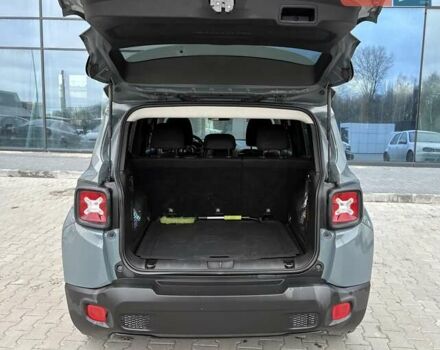 Серый Джип Ренегат, объемом двигателя 2.36 л и пробегом 73 тыс. км за 14400 $, фото 6 на Automoto.ua