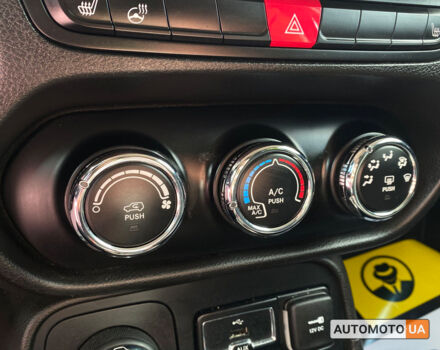 Серый Джип Ренегат, объемом двигателя 2.4 л и пробегом 180 тыс. км за 12400 $, фото 19 на Automoto.ua