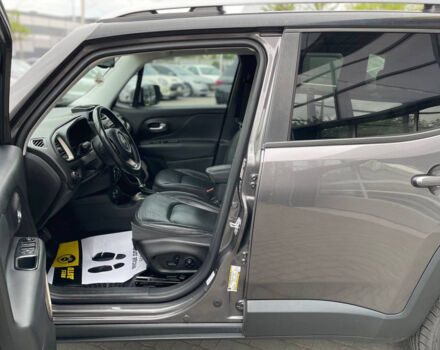 Серый Джип Ренегат, объемом двигателя 2.4 л и пробегом 153 тыс. км за 14600 $, фото 6 на Automoto.ua