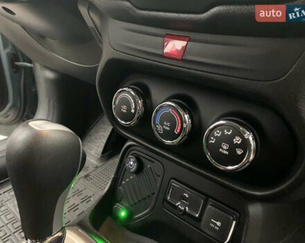 Серый Джип Ренегат, объемом двигателя 2.4 л и пробегом 133 тыс. км за 12900 $, фото 14 на Automoto.ua