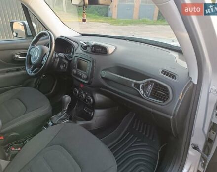 Джип Ренегат 2017 в Полтаве на Automoto.ua Серый Джип Ренегат, объемом двигателя 2.4 л и пробегом 109 тыс. км за 14650 $, фото 17 на Automoto.ua