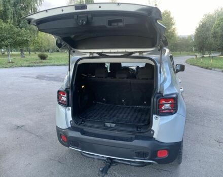 Джип Ренегат 2017 в Ровно на Automoto.ua Серый Джип Ренегат, объемом двигателя 2.4 л и пробегом 215 тыс. км за 14500 $, фото 9 на Automoto.ua