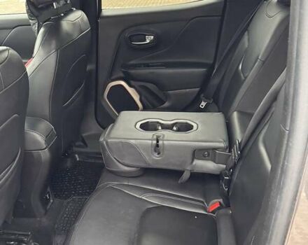 Серый Джип Ренегат, объемом двигателя 2.36 л и пробегом 233 тыс. км за 12900 $, фото 18 на Automoto.ua