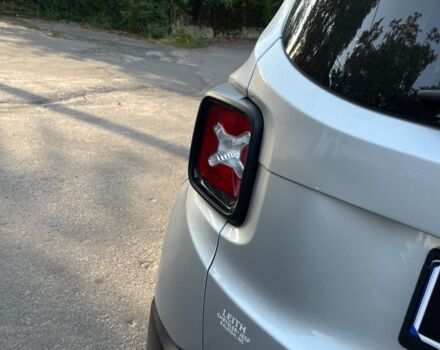 Серый Джип Ренегат, объемом двигателя 2.4 л и пробегом 106 тыс. км за 13490 $, фото 8 на Automoto.ua