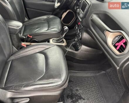 Серый Джип Ренегат, объемом двигателя 2.36 л и пробегом 233 тыс. км за 12900 $, фото 30 на Automoto.ua