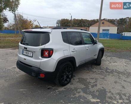 Джип Ренегат 2017 в Полтаве на Automoto.ua Серый Джип Ренегат, объемом двигателя 2.4 л и пробегом 109 тыс. км за 14650 $, фото 4 на Automoto.ua