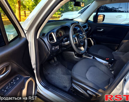 Серый Джип Ренегат, объемом двигателя 2.4 л и пробегом 168 тыс. км за 11999 $, фото 7 на Automoto.ua