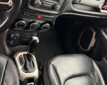 Серый Джип Ренегат, объемом двигателя 2.36 л и пробегом 233 тыс. км за 12900 $, фото 26 на Automoto.ua