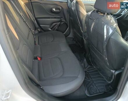 Джип Ренегат 2017 в Полтаве на Automoto.ua Серый Джип Ренегат, объемом двигателя 2.4 л и пробегом 109 тыс. км за 14650 $, фото 21 на Automoto.ua