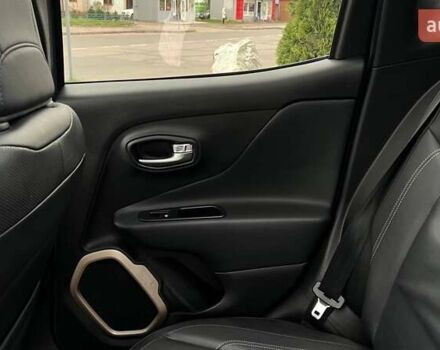 Джип Ренегат 2017 в Львове на Automoto.ua Серый Джип Ренегат, объемом двигателя 1.96 л и пробегом 80 тыс. км за 16900 $, фото 38 на Automoto.ua