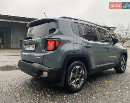 Серый Джип Ренегат, объемом двигателя 2.4 л и пробегом 133 тыс. км за 12900 $, фото 7 на Automoto.ua