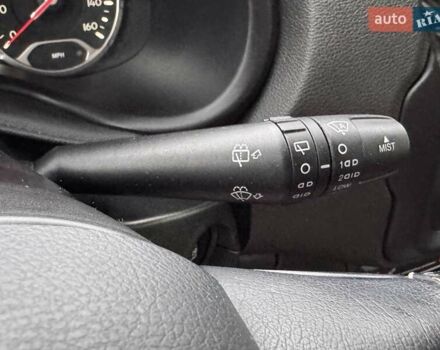 Серый Джип Ренегат, объемом двигателя 2.36 л и пробегом 233 тыс. км за 12900 $, фото 52 на Automoto.ua