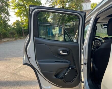 Серый Джип Ренегат, объемом двигателя 2.4 л и пробегом 106 тыс. км за 13490 $, фото 23 на Automoto.ua