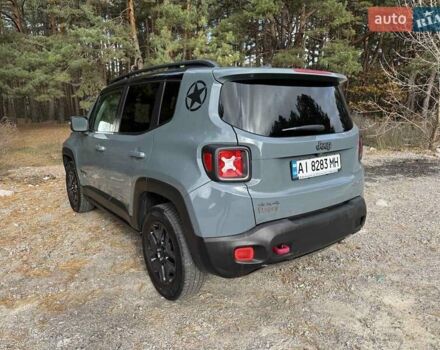 Серый Джип Ренегат, объемом двигателя 2.36 л и пробегом 72 тыс. км за 15334 $, фото 4 на Automoto.ua