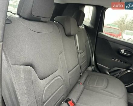 Серый Джип Ренегат, объемом двигателя 2.36 л и пробегом 105 тыс. км за 15999 $, фото 60 на Automoto.ua