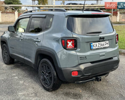 Джип Ренегат 2018 в Киеве на Automoto.ua Серый Джип Ренегат, объемом двигателя 2.36 л и пробегом 117 тыс. км за 14800 $, фото 3 на Automoto.ua