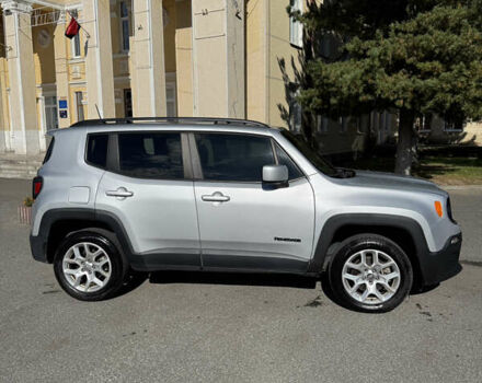 Джип Ренегат 2018 в Калуше на Automoto.ua Серый Джип Ренегат, объемом двигателя 2.4 л и пробегом 172 тыс. км за 13200 $, фото 3 на Automoto.ua