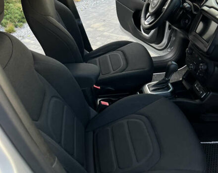 Серый Джип Ренегат, объемом двигателя 2.36 л и пробегом 86 тыс. км за 13700 $, фото 14 на Automoto.ua