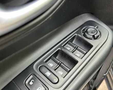 Серый Джип Ренегат, объемом двигателя 2.36 л и пробегом 81 тыс. км за 13700 $, фото 23 на Automoto.ua