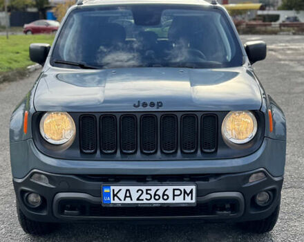 Джип Ренегат 2018 в Киеве на Automoto.ua Серый Джип Ренегат, объемом двигателя 2.36 л и пробегом 117 тыс. км за 14800 $, фото 7 на Automoto.ua