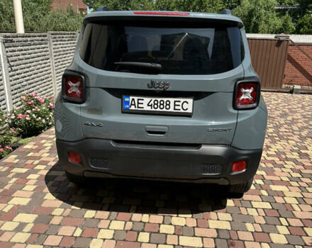 Сірий Джип Ренегат, об'ємом двигуна 2.36 л та пробігом 70 тис. км за 16500 $, фото 3 на Automoto.ua