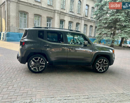 Сірий Джип Ренегат, об'ємом двигуна 2.36 л та пробігом 101 тис. км за 13800 $, фото 5 на Automoto.ua