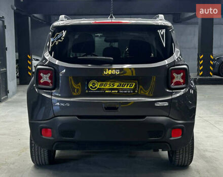Джип Ренегат 2018 у Чернівцях на Automoto.ua Сірий Джип Ренегат, об'ємом двигуна 2.36 л та пробігом 145 тис. км за 12300 $, фото 4 на Automoto.ua