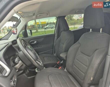 Джип Ренегат 2018 в Кропивницком (Кировограде) на Automoto.ua Серый Джип Ренегат, объемом двигателя 2.36 л и пробегом 134 тыс. км за 14700 $, фото 4 на Automoto.ua