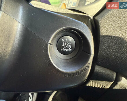 Серый Джип Ренегат, объемом двигателя 2.36 л и пробегом 211 тыс. км за 11300 $, фото 28 на Automoto.ua