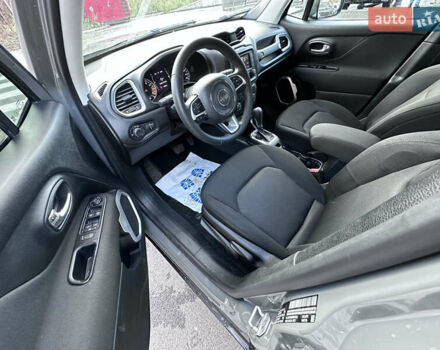 Серый Джип Ренегат, объемом двигателя 2.4 л и пробегом 100 тыс. км за 12900 $, фото 10 на Automoto.ua