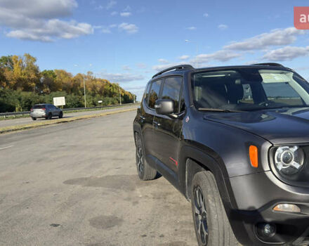 Джип Ренегат 2019 в Сумах на Automoto.ua Серый Джип Ренегат, объемом двигателя 1.33 л и пробегом 83 тыс. км за 16300 $, фото 3 на Automoto.ua