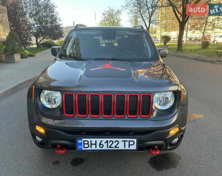 Джип Ренегат 2019 в Одессе на Automoto.ua Серый Джип Ренегат, объемом двигателя 1.33 л и пробегом 38 тыс. км за 19500 $, фото 38 на Automoto.ua