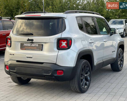 Серый Джип Ренегат, объемом двигателя 2.4 л и пробегом 50 тыс. км за 14900 $, фото 3 на Automoto.ua