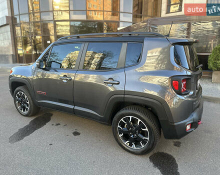 Джип Ренегат 2019 в Одессе на Automoto.ua Серый Джип Ренегат, объемом двигателя 1.33 л и пробегом 38 тыс. км за 19500 $, фото 13 на Automoto.ua