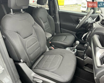 Сірий Джип Ренегат, об'ємом двигуна 2.4 л та пробігом 58 тис. км за 16500 $, фото 47 на Automoto.ua