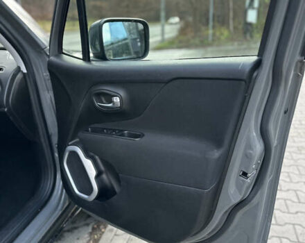 Серый Джип Ренегат, объемом двигателя 2.4 л и пробегом 100 тыс. км за 12900 $, фото 18 на Automoto.ua