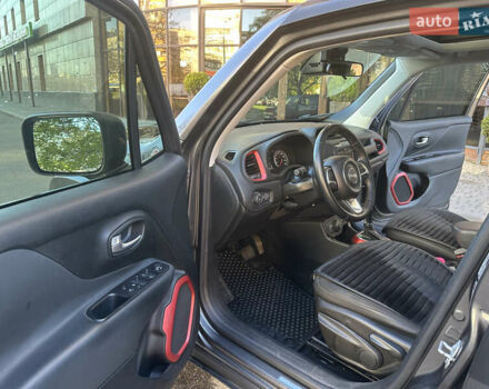 Джип Ренегат 2019 в Одессе на Automoto.ua Серый Джип Ренегат, объемом двигателя 1.33 л и пробегом 38 тыс. км за 19500 $, фото 2 на Automoto.ua