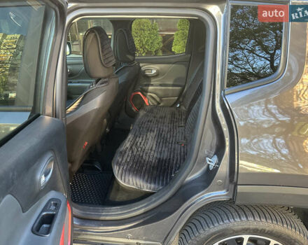 Джип Ренегат 2019 в Одессе на Automoto.ua Серый Джип Ренегат, объемом двигателя 1.33 л и пробегом 38 тыс. км за 19500 $, фото 45 на Automoto.ua