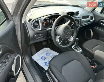 Серый Джип Ренегат, объемом двигателя 2.4 л и пробегом 100 тыс. км за 12900 $, фото 30 на Automoto.ua