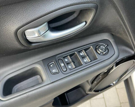 Серый Джип Ренегат, объемом двигателя 2.4 л и пробегом 50 тыс. км за 14900 $, фото 12 на Automoto.ua