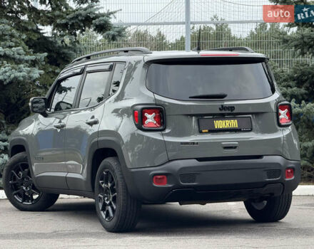 Сірий Джип Ренегат, об'ємом двигуна 2.4 л та пробігом 79 тис. км за 15500 $, фото 12 на Automoto.ua