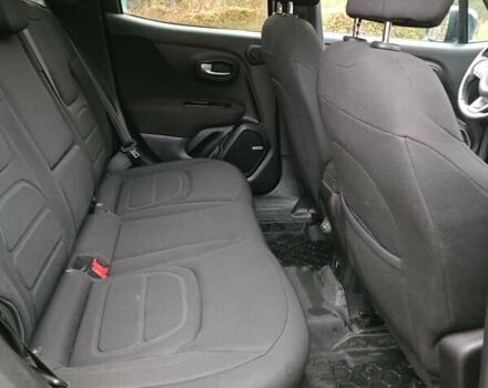 Серый Джип Ренегат, объемом двигателя 1.33 л и пробегом 49 тыс. км за 19900 $, фото 3 на Automoto.ua