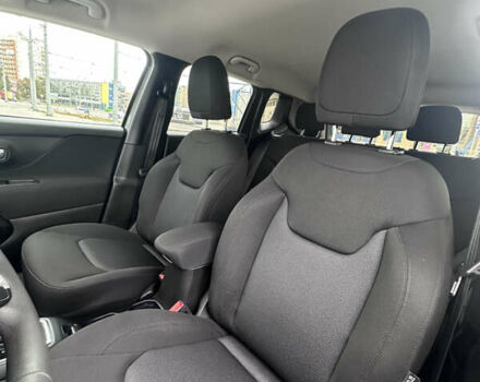 Сірий Джип Ренегат, об'ємом двигуна 2.36 л та пробігом 103 тис. км за 14500 $, фото 14 на Automoto.ua