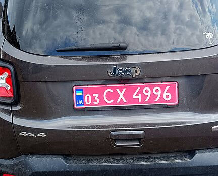 Серый Джип Ренегат, объемом двигателя 2.4 л и пробегом 72 тыс. км за 14600 $, фото 6 на Automoto.ua