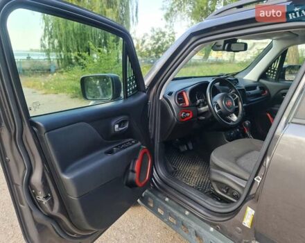 Сірий Джип Ренегат, об'ємом двигуна 1.33 л та пробігом 73 тис. км за 16500 $, фото 1 на Automoto.ua