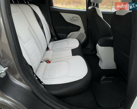 Серый Джип Ренегат, объемом двигателя 2.4 л и пробегом 95 тыс. км за 13499 $, фото 30 на Automoto.ua