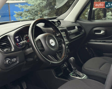 Сірий Джип Ренегат, об'ємом двигуна 2.4 л та пробігом 79 тис. км за 15500 $, фото 18 на Automoto.ua