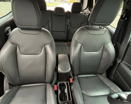 Джип Ренегат 2020 в Киеве на Automoto.ua Серый Джип Ренегат, объемом двигателя 1.33 л и пробегом 57 тыс. км за 18000 $, фото 15 на Automoto.ua